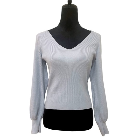 Abercrombie V-Neck Ribbed Sweater - Picture 1 of 4